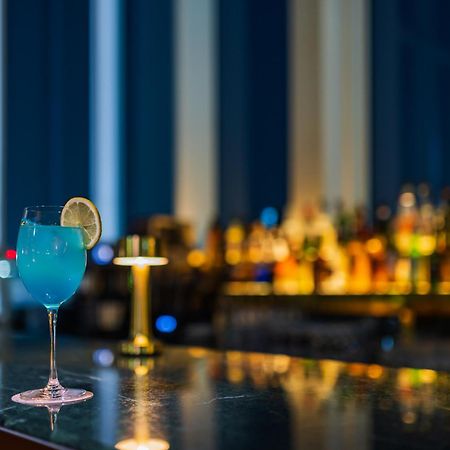 Miyako Hotel Hakata Фукуока Екстер'єр фото A Blue Hawaii cocktail