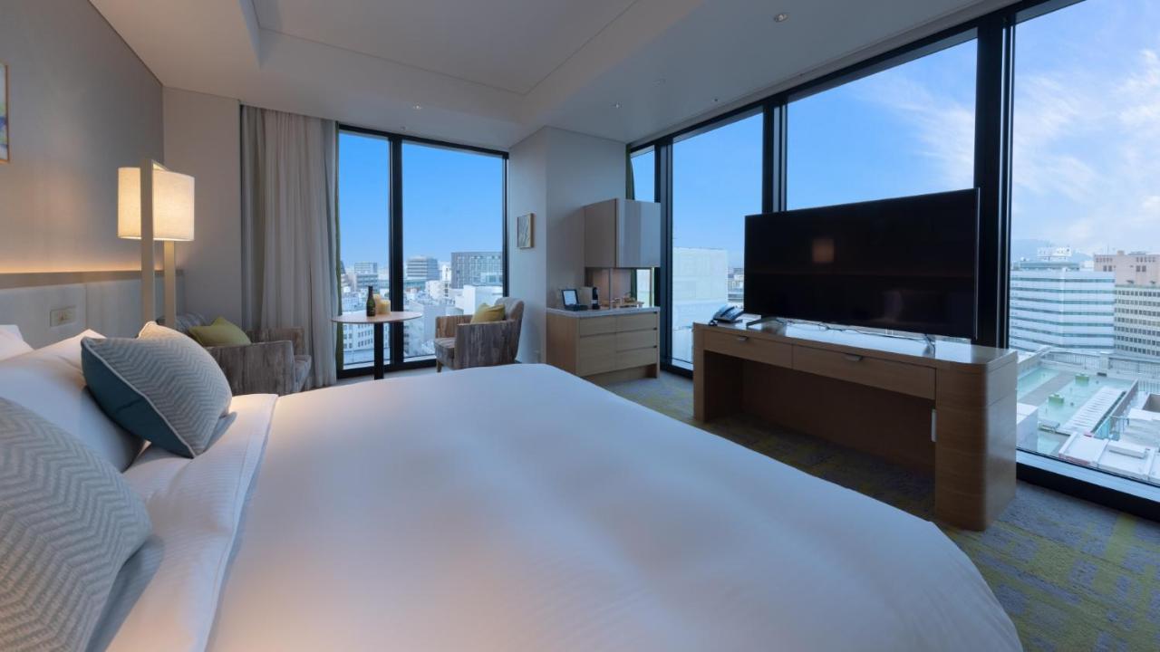 Miyako Hotel Hakata Фукуока Екстер'єр фото A bedroom at the hotel