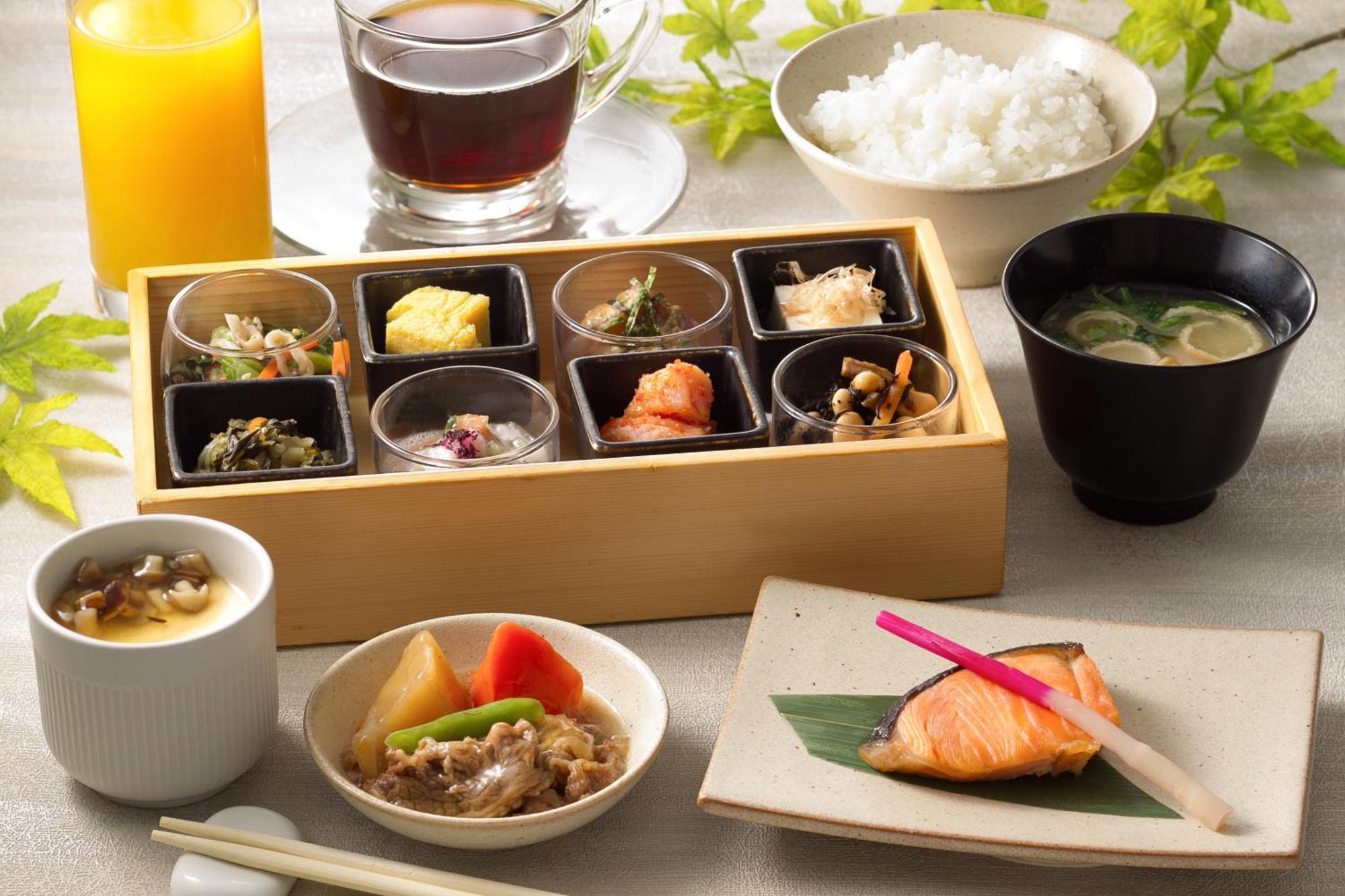 Miyako Hotel Hakata Фукуока Екстер'єр фото A Japanese breakfast