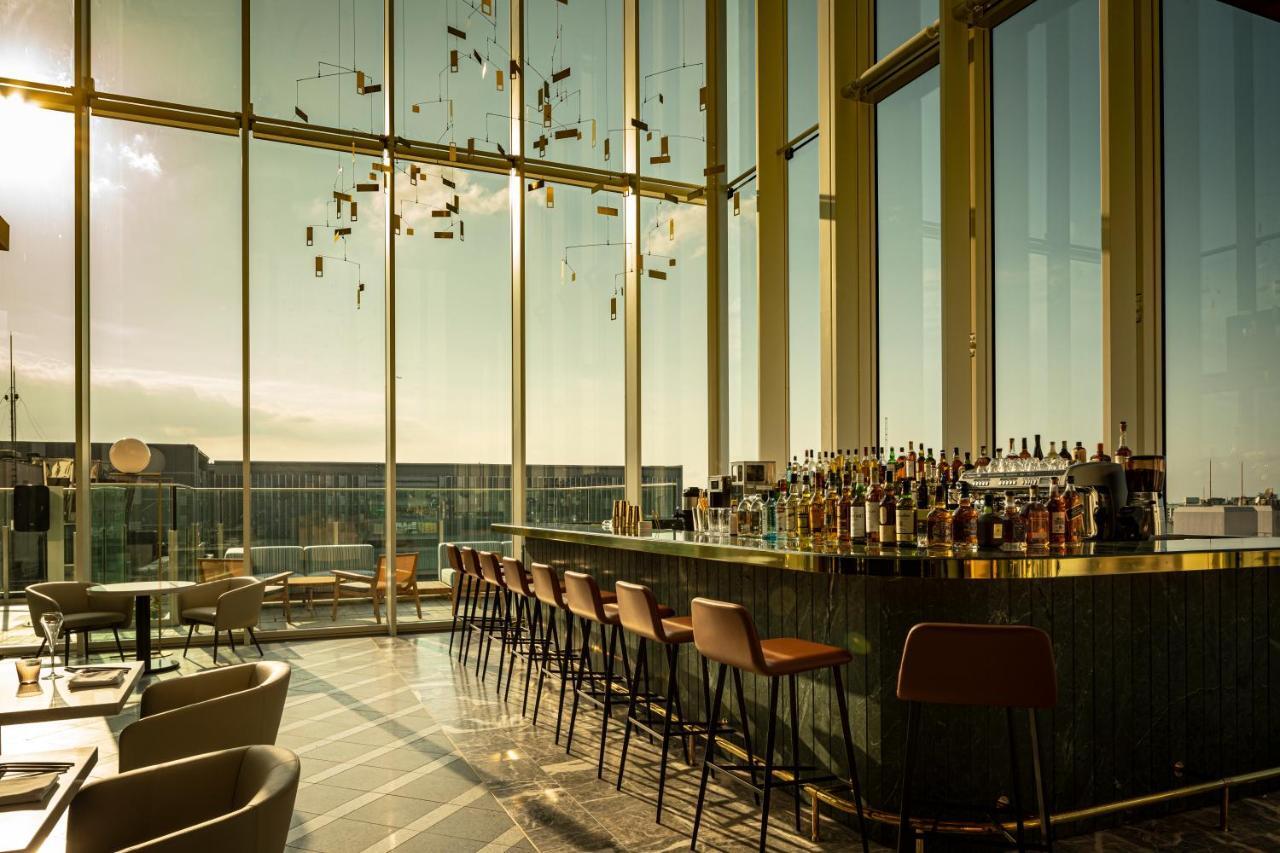 Miyako Hotel Hakata Фукуока Екстер'єр фото The bar at the 12th floor