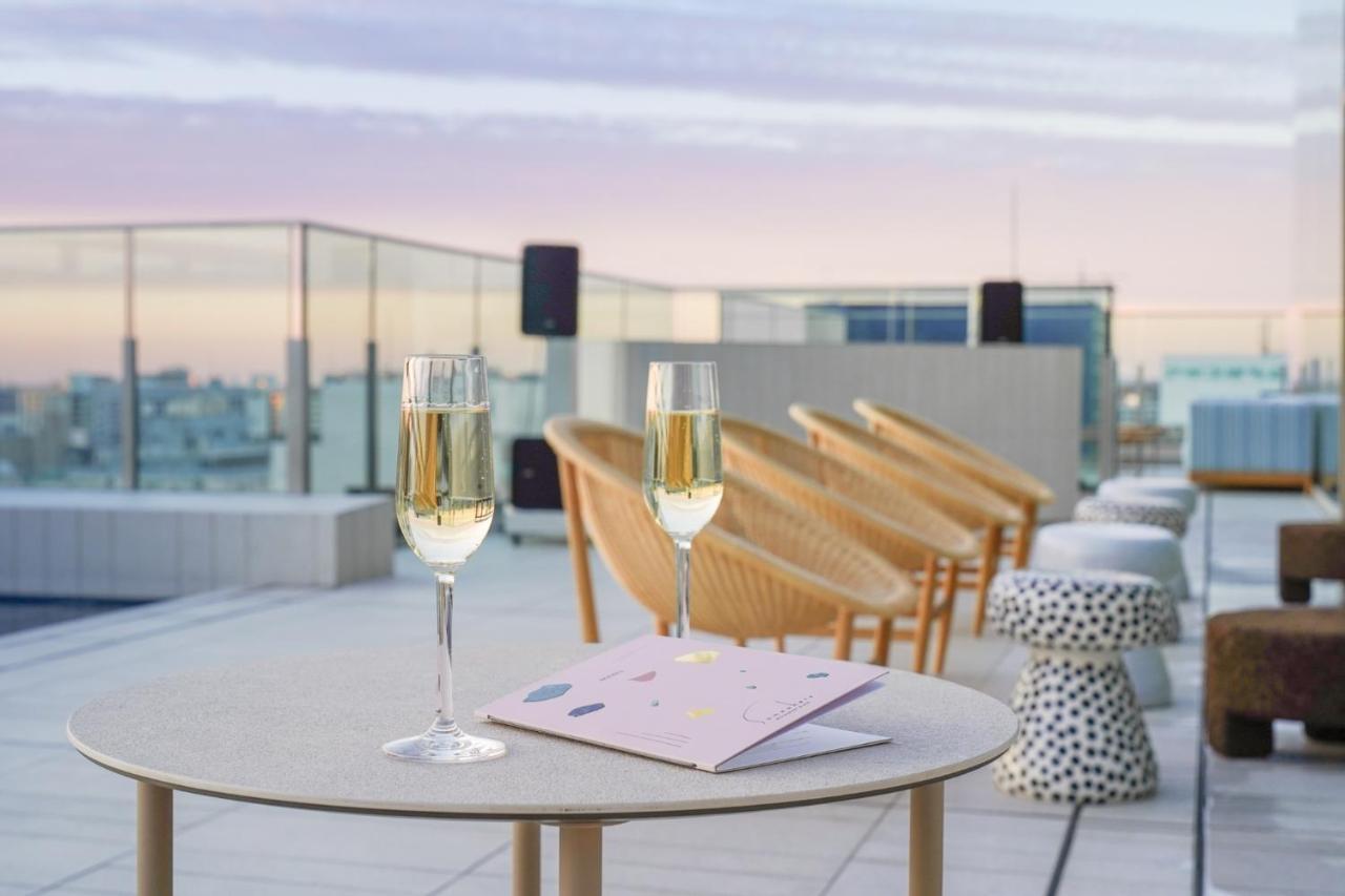 Miyako Hotel Hakata Фукуока Екстер'єр фото The rooftop bar
